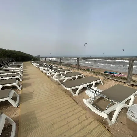 Vue Mer Et Pieds Dans L'eau